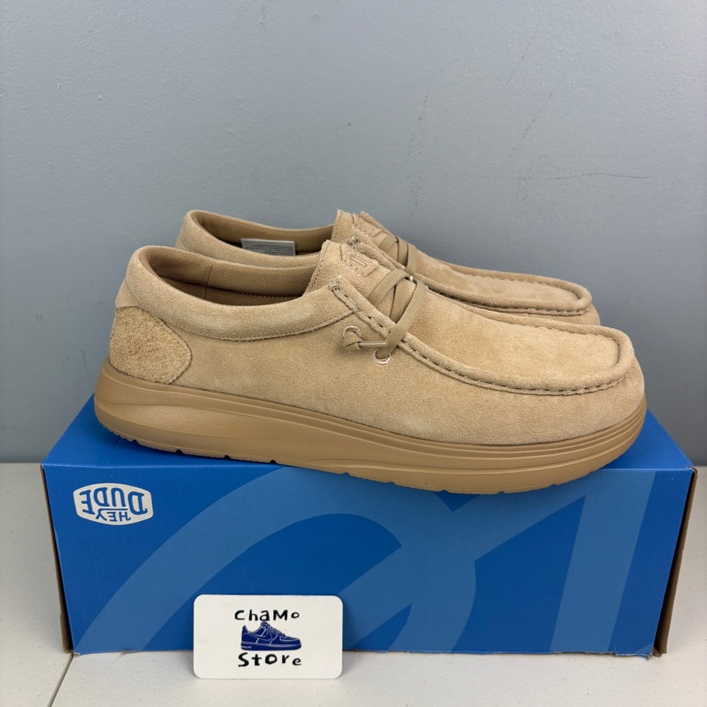 Hey Dude Wally Comf Suede Slip-On Loafer Shoes Tan 41975-265 Men's Sz 12